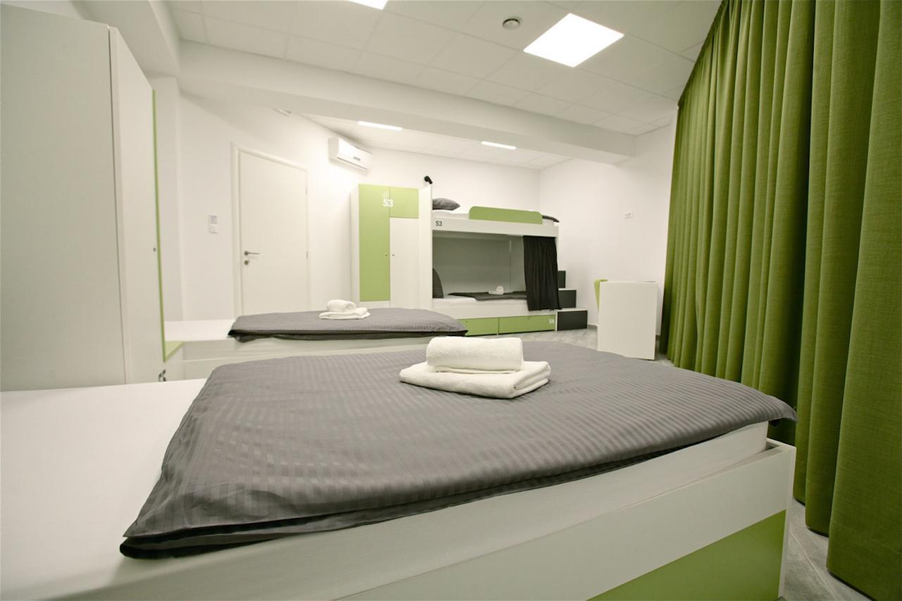 3F Hostel 萨格勒布 外观 照片