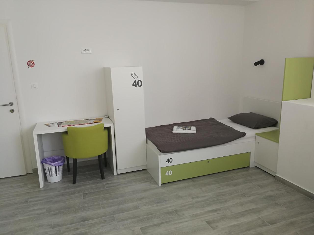 3F Hostel 萨格勒布 外观 照片